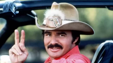 Burt Reynolds Net Worth, Age, Wiki, Photos, Awards & Controversy Today